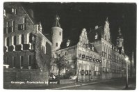 Groningen Provinciehuis bij avond