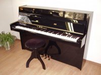 Aangeboden: Yamaha Zwart Hoogglans...PIANORAMA-ELST.. € 1.850,-
