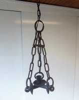 Lamp/hanglamp van ouderwetse eg, met kettingen