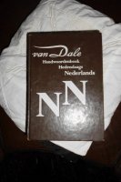 Van dale hand woordenboek nederlands