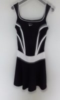 Tenniskleed Nike XS zwart/wit enkele keren
