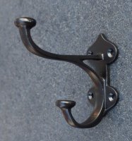 Moderne dubbele metalen kapstokhaak zwart KH148