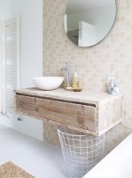 Zwevend badkamermeubel van steigerhout met lade