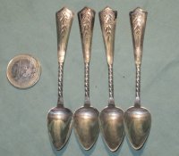 4 zilveren theelepeltjes