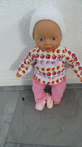 Overtuiging vals Raak verstrikt Poppenkleertjes Voor Het Little Baby Popje Van 32 Cm te Koop Aangeboden op  Tweedehands.net