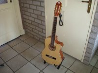Aangeboden: DIMAVERY CN-600 Semi-Akoestische Klassieke gitaar € 169,-