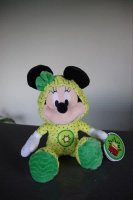 Minnie of Mickey in een fruit