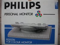 Opa\'s zolder opgeruimd: Philips monitor onderzetter.