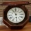 Te koop: heel oude houten klok. (2)