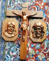 Kruisbeeld met 2 koppen