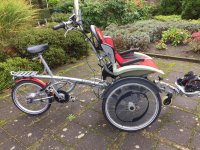 Electrische rolstoelfiets Van Raam Opair deelbaar.