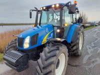 New Holland T5060  BJ 2011