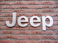Uniek Jeep RVS Logo