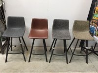(134) NIEUWE verschillende hoge bar stoelen