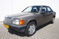 Mercedes-Benz 190 2.0 E