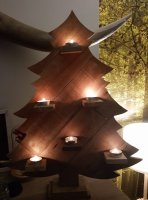 Handgemaakte houten kerstboom