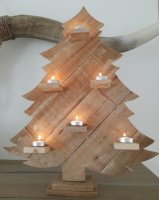 Handgemaakte houten kerstboom