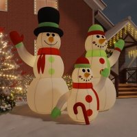 VidaXL Sneeuwpopfamilie opblaasbaar met LED\'s 500