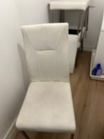 4x Witte stoelen