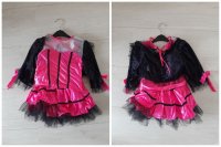 12 Zwart/roze (dans)jurkjes € 6,50 /