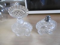 Oud glaswerk kristal 2delig parfumsetje nieuwstaat
