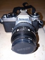 Nikon FE met Nikkor 35-70mm lens