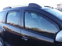 Dacia zijwindschermen getinte raamspoilers Heko pasvorm