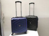 (385) Kleine valies handbagage in zwart