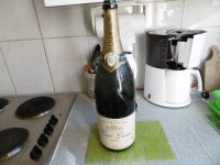 Lege magnumfles champagne henri giraud 3