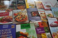 Nederlandse en Duitse kookboeken  gevariëerd