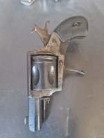 Antieke revolver uit 1865 vrijgesteld, bulldog