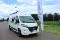 Camper centrum on the road groot