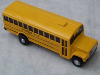 Schoolbus Metaal Lengte 12,5 cm.