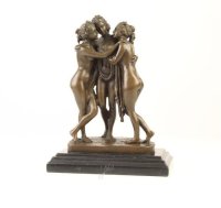 Bronzen beeld ,drie zusjes brons 