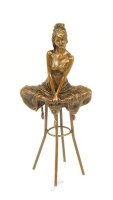 Pikante vrouw ,  brons beeld