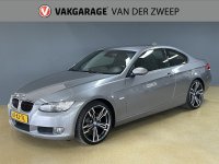 BMW 3-SERIE coupe 320i Introduction |