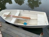 Poyester roeiboot met elektrisch motortje