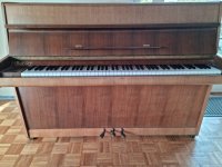 Lindbergh piano