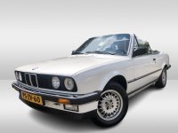 BMW 3-serie 325i (E30) Cabrio, Motor
