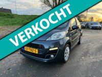 Peugeot 107 1.0 Active Led dagrijverlichting,Airco