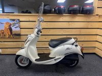 SYM scooter Mio 50