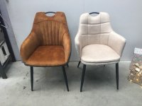(213) NIEUWE trendy stoelen in beige