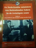  Boek: De Nederlandse ministers van