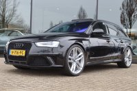 Audi RS4 AVANT 4.2 V8 FSI