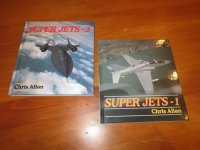 Super Jets-1 en Super Jets-2, vliegtuigboeken