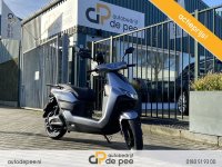 Yadea E-scooter T9L 45-KM/EXTRA ACCU/HELM/SLOT nieuwprijs