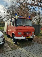 Brandweerwagen Mercedes Camper