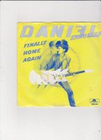 Single Daniel Sahuleka - Finally home