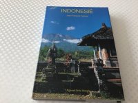 Boek v.Indonesië prachtig land om te