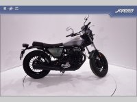 Moto Guzzi v9 bobber 850